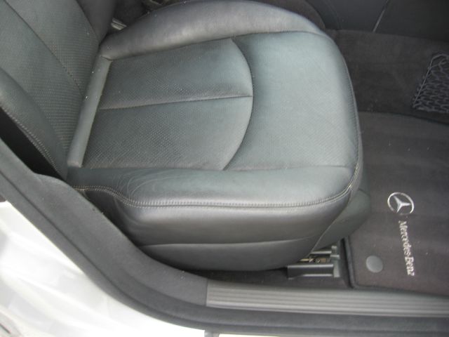 Mercedes-Benz E-Class 2006 photo 23