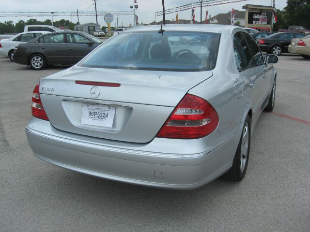 Mercedes-Benz E-Class 2006 photo 25