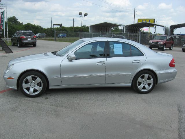 Mercedes-Benz E-Class 2006 photo 7