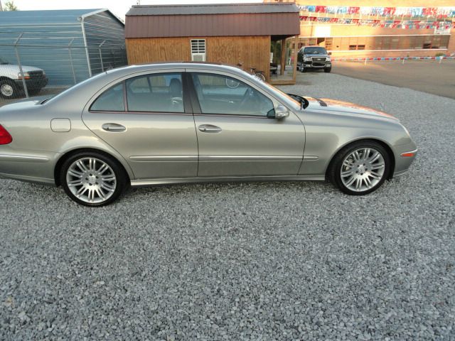 Mercedes-Benz E-Class 2006 photo 3