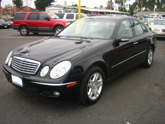 Mercedes-Benz E-Class 2006 photo 1