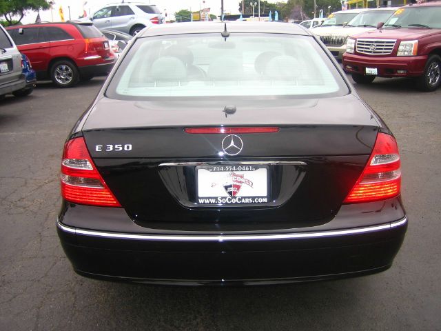 Mercedes-Benz E-Class 2006 photo 6