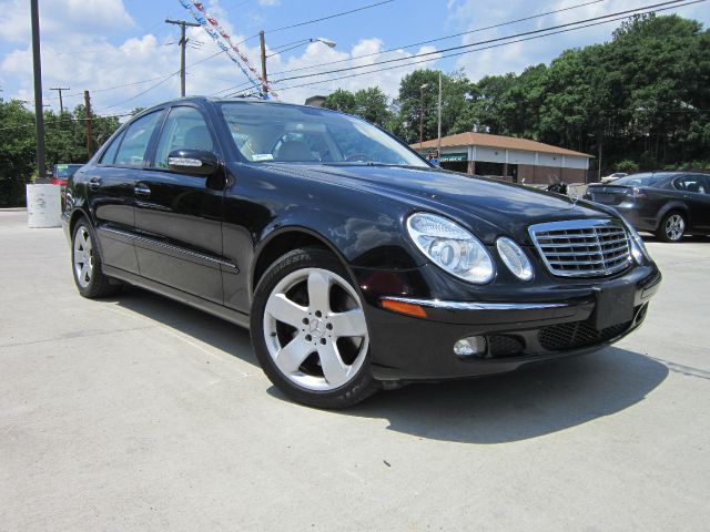 Mercedes-Benz E-Class 2006 photo 4