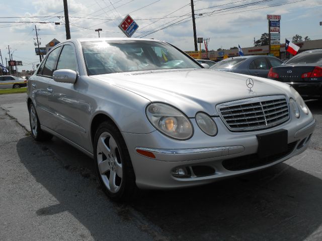 Mercedes-Benz E-Class 2006 photo 1