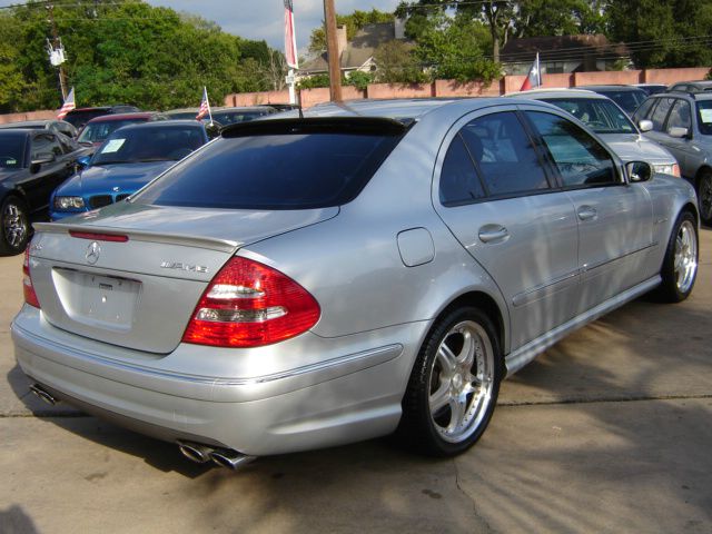 Mercedes-Benz E-Class ML32 Sedan