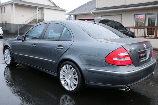 Mercedes-Benz E-Class 2006 photo 1