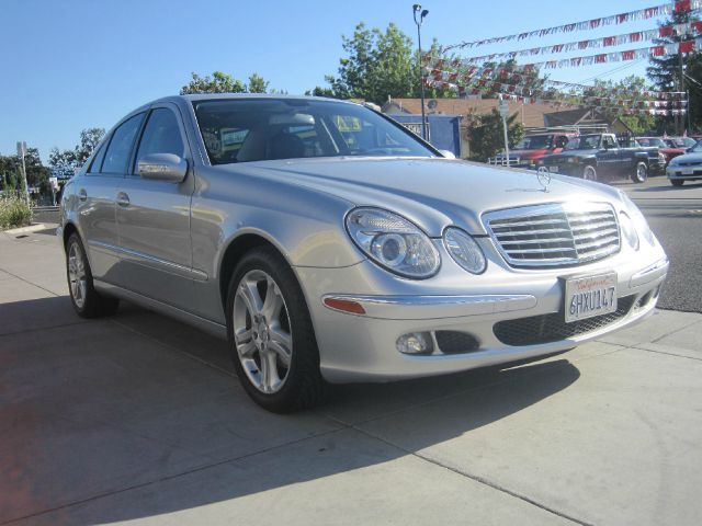 Mercedes-Benz E-Class 2006 photo 6