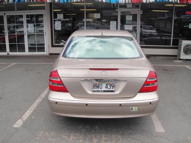 Mercedes-Benz E-Class 2006 photo 3