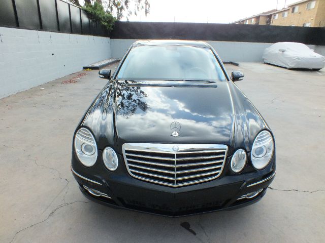 Mercedes-Benz E-Class 2007 photo 26