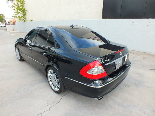 Mercedes-Benz E-Class 2007 photo 3