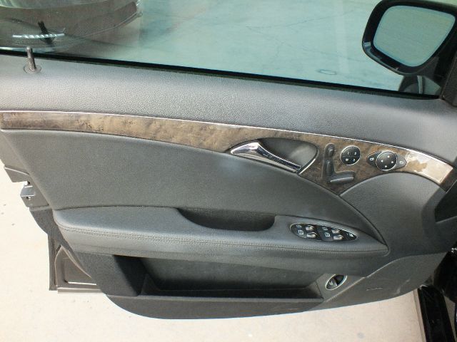 Mercedes-Benz E-Class 2007 photo 4