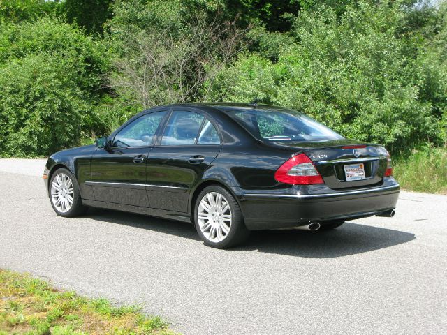 Mercedes-Benz E-Class 2007 photo 1