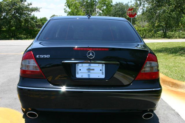 Mercedes-Benz E-Class 2007 photo 44