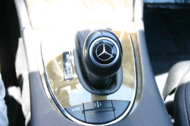 Mercedes-Benz E-Class 2007 photo 8