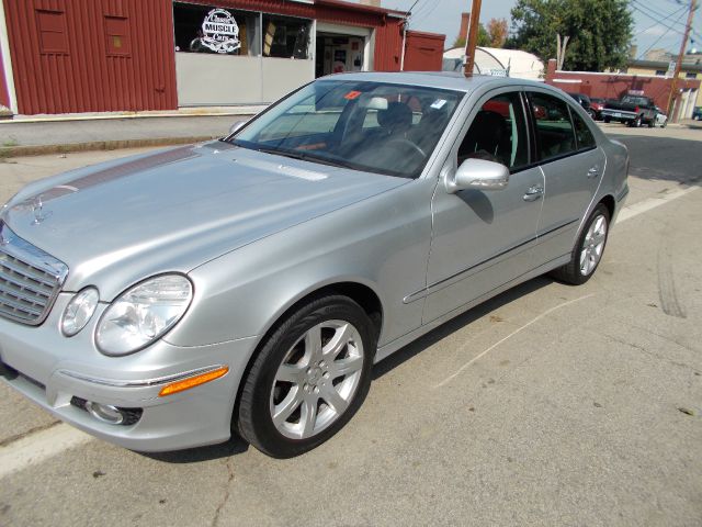 Mercedes-Benz E-Class 2007 photo 1