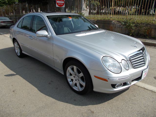 Mercedes-Benz E-Class 2007 photo 3