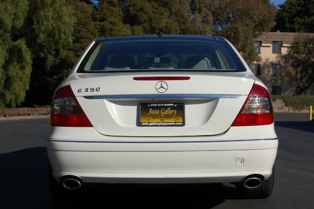 Mercedes-Benz E-Class GLS TDi Diesel Sedan