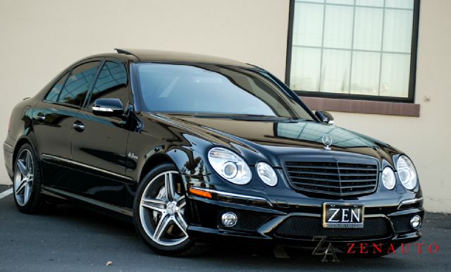 Mercedes-Benz E-Class 2008 photo 4