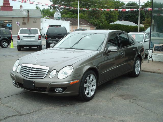 Mercedes-Benz E-Class 2008 photo 1