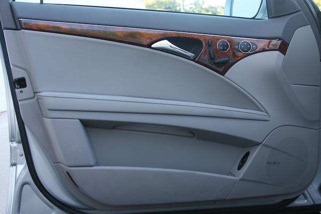 Mercedes-Benz E-Class 2008 photo 3