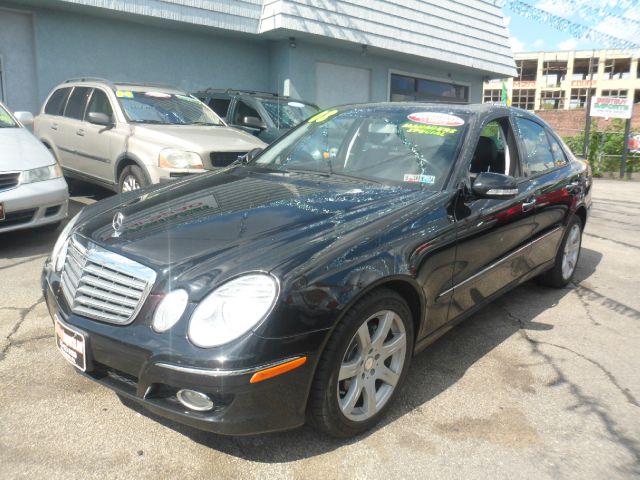 Mercedes-Benz E-Class 2008 photo 1