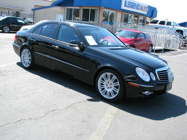 Mercedes-Benz E-Class 2008 photo 16