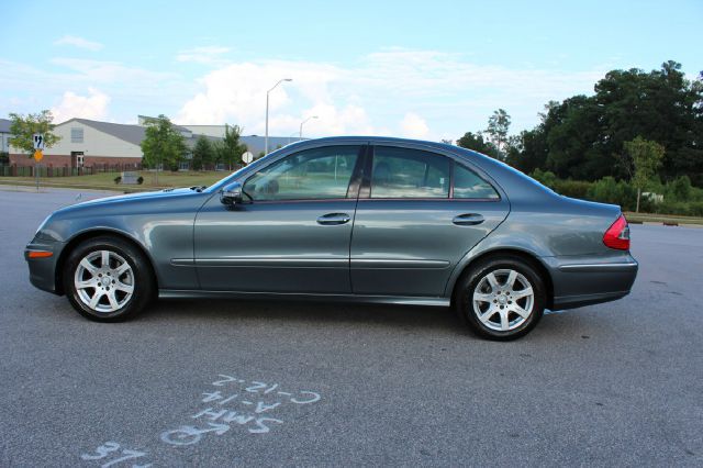 Mercedes-Benz E-Class 2008 photo 1