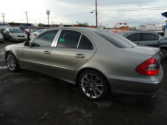 Mercedes-Benz E-Class 2008 photo 1