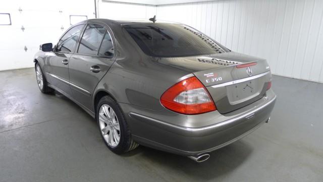 Mercedes-Benz E-Class 2008 photo 1