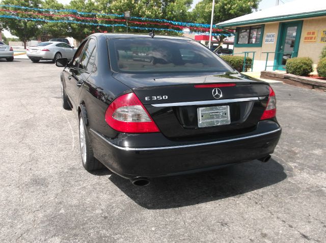 Mercedes-Benz E-Class 2008 photo 1