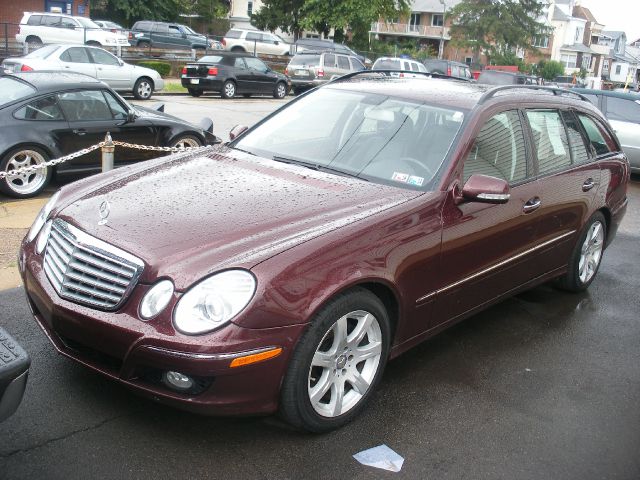 Mercedes-Benz E-Class 2008 photo 2