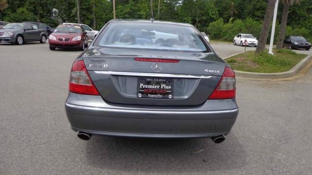 Mercedes-Benz E-Class 2008 photo 18