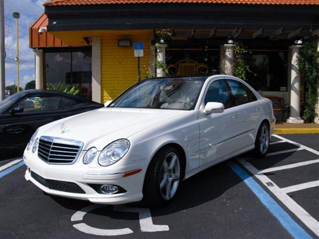 Mercedes-Benz E-Class GLS 4X4 Sedan