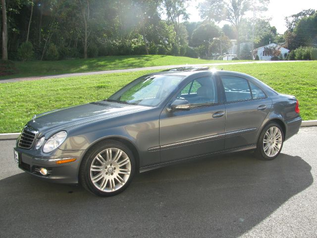 Mercedes-Benz E-Class 2008 photo 1