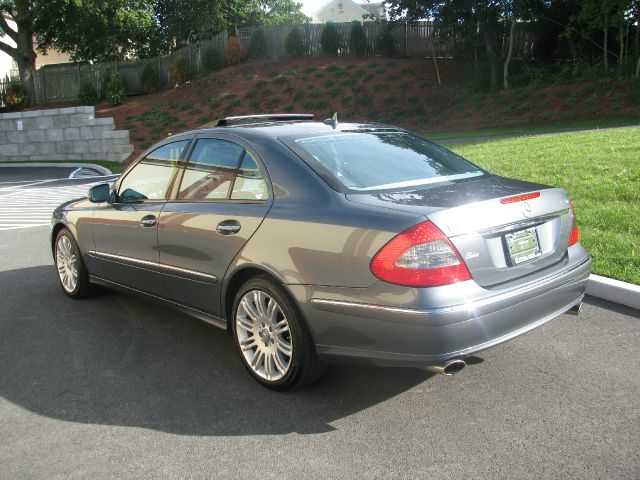 Mercedes-Benz E-Class 2008 photo 3