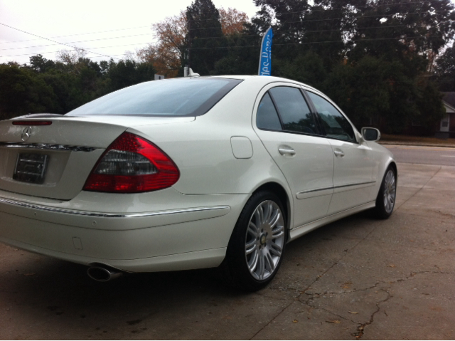 Mercedes-Benz E-Class 2008 photo 3