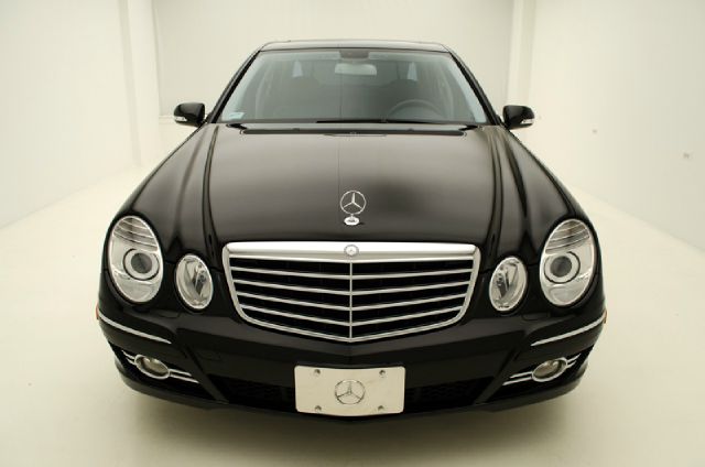 Mercedes-Benz E-Class 2008 photo 1