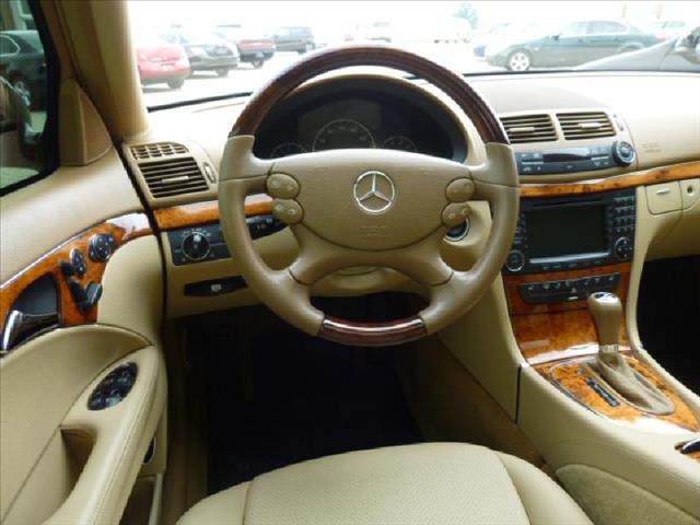 Mercedes-Benz E-Class 2008 photo 1