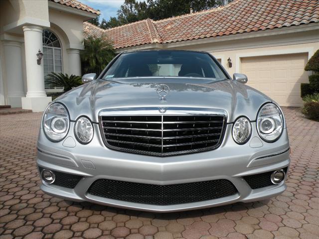 Mercedes-Benz E-Class 2009 photo 4