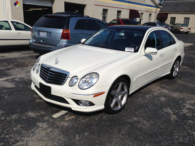 Mercedes-Benz E-Class 2009 photo 3