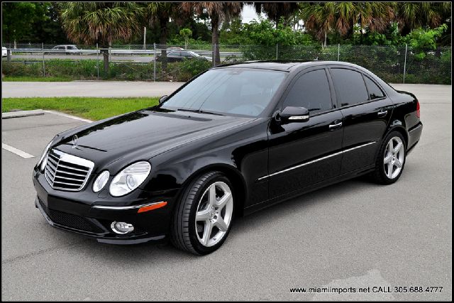 Mercedes-Benz E-Class 2009 photo 3