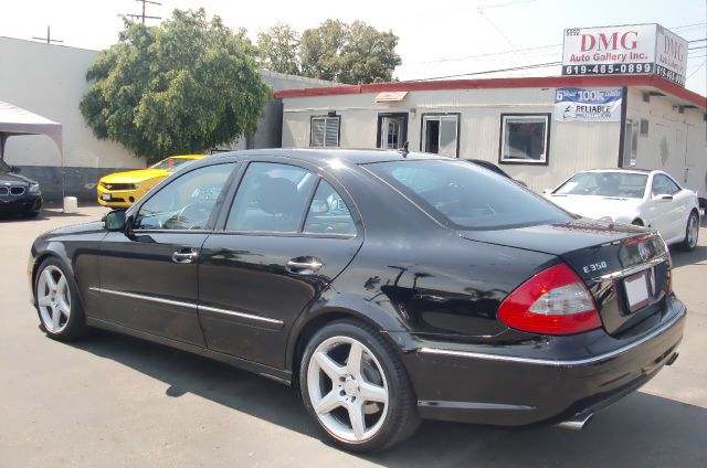 Mercedes-Benz E-Class 2009 photo 4