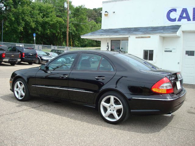 Mercedes-Benz E-Class 2009 photo 1