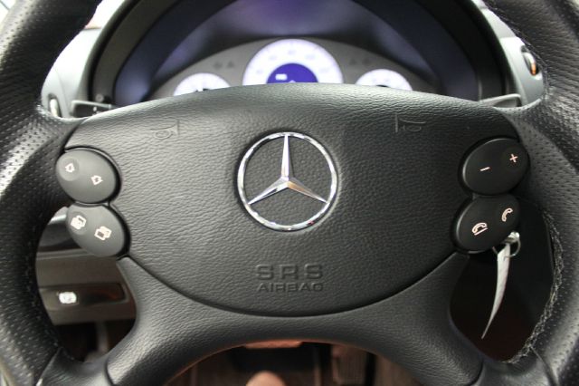 Mercedes-Benz E-Class 2009 photo 16