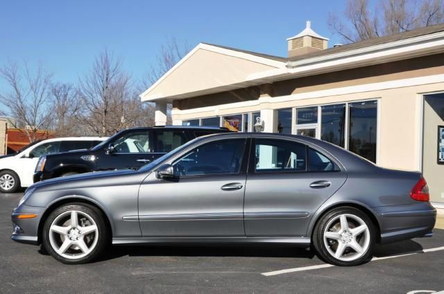 Mercedes-Benz E-Class 2009 photo 1