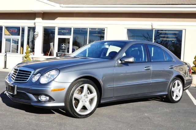 Mercedes-Benz E-Class 2009 photo 2