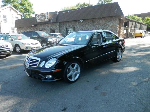 Mercedes-Benz E-Class Crew Cab 167 WB 4WD DRW SLT Sedan