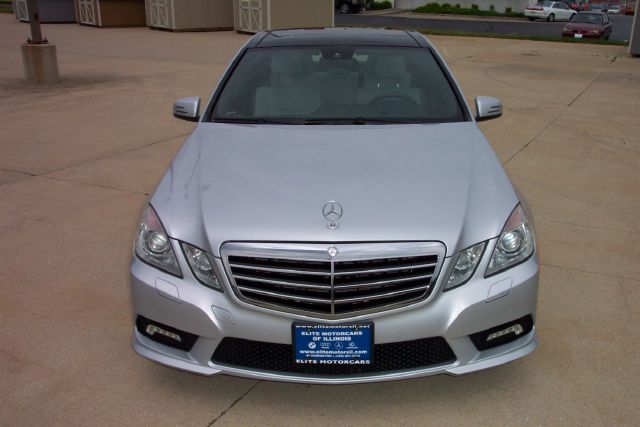 Mercedes-Benz E-Class 2010 photo 2