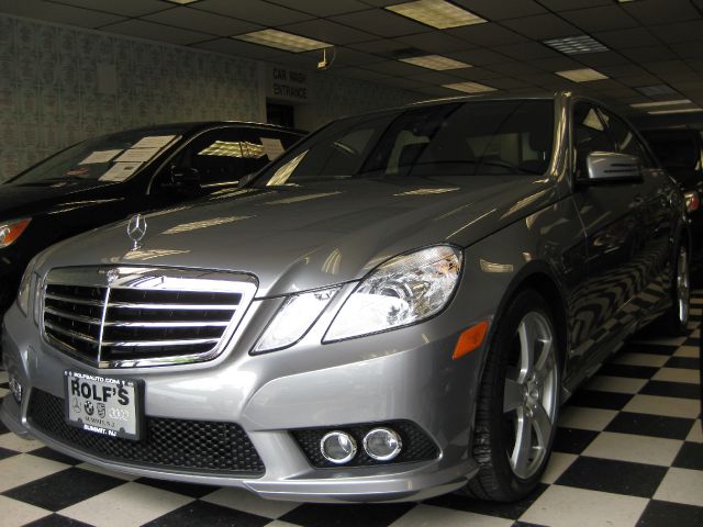 Mercedes-Benz E-Class 2010 photo 4