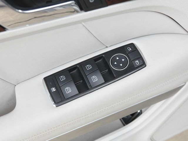 Mercedes-Benz E-Class 2010 photo 36